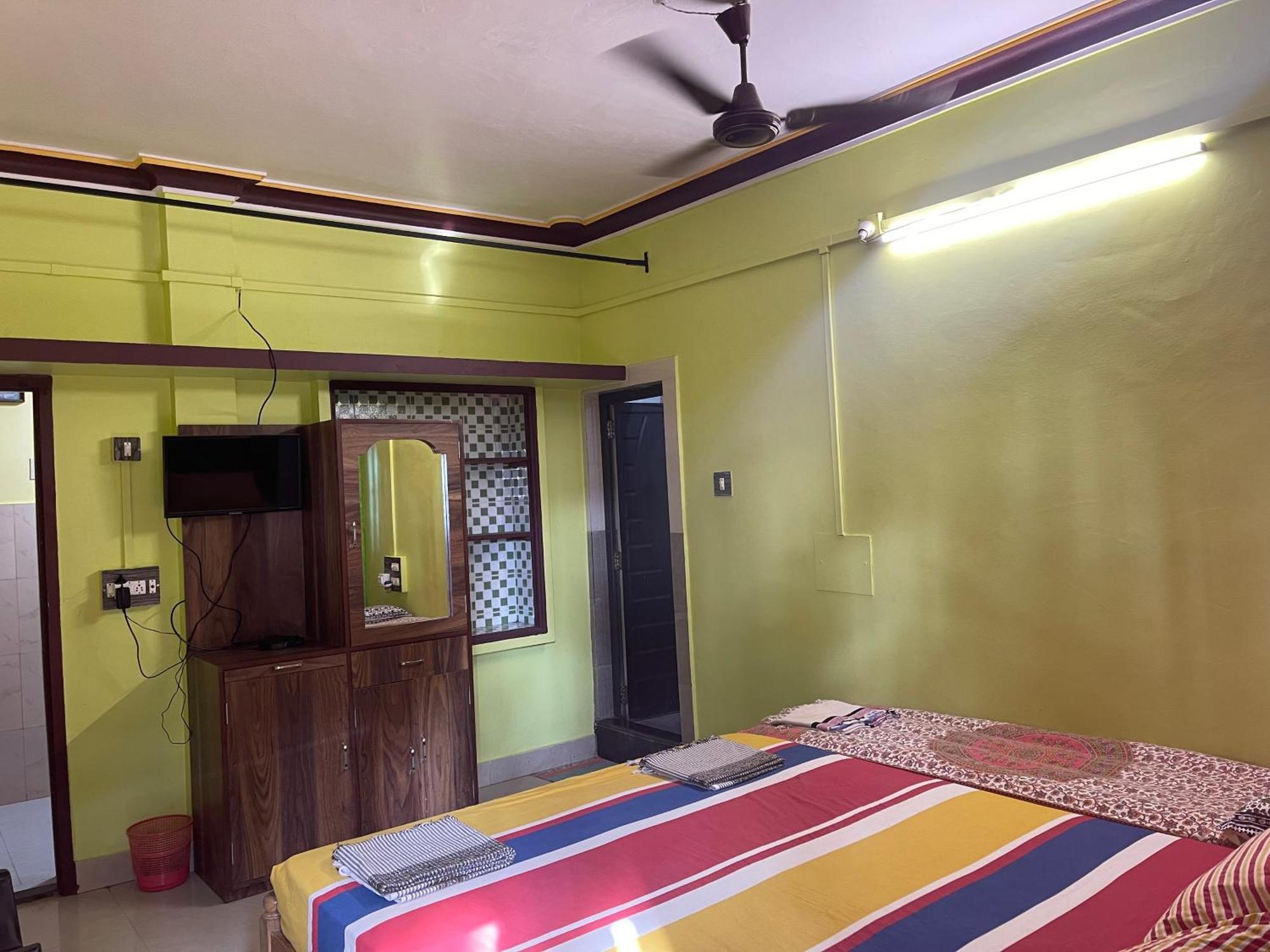 Nimmu Guest House & Restaurant Gokarna Gokarna  Exterior photo