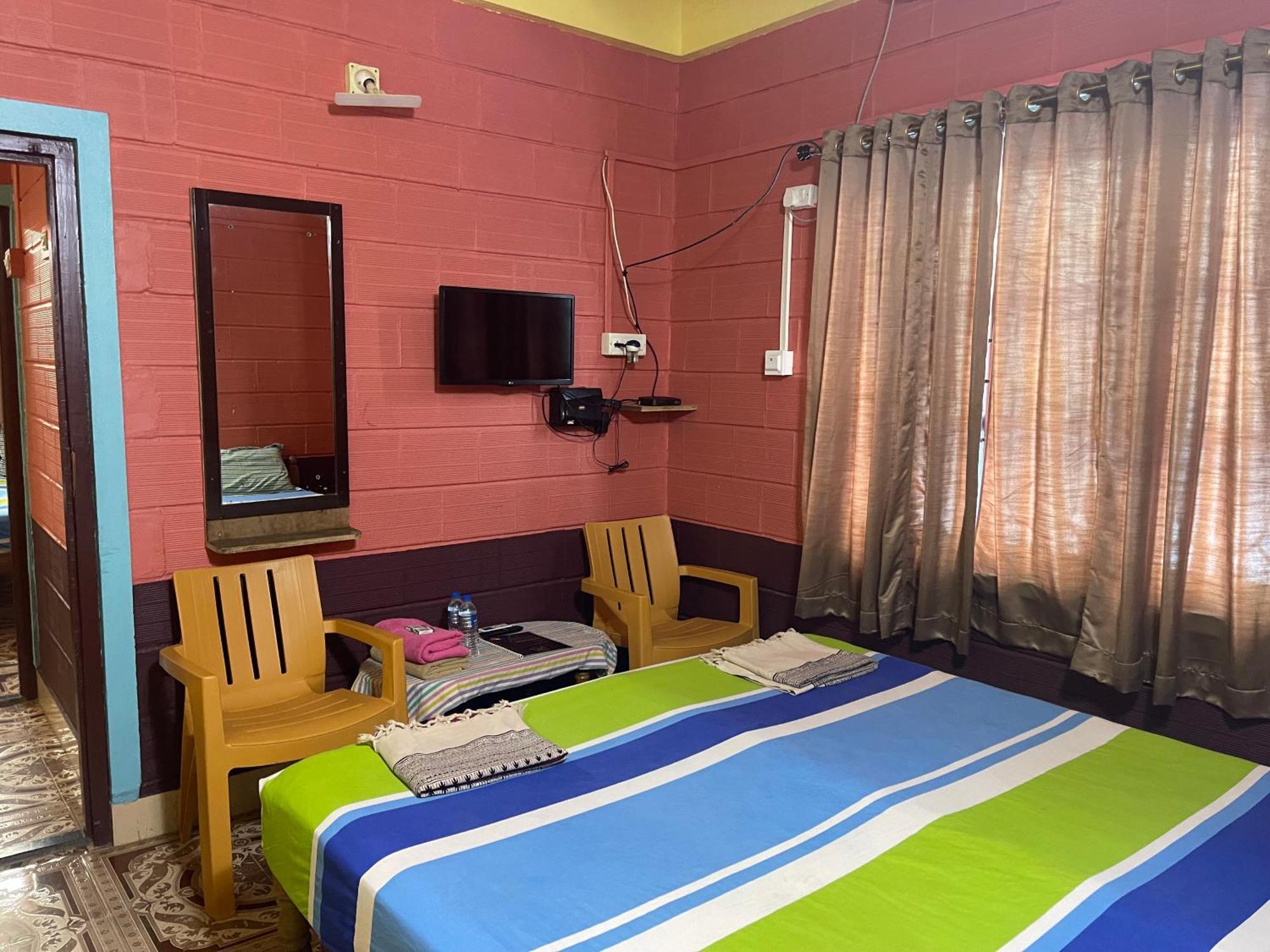 Nimmu Guest House & Restaurant Gokarna Gokarna  Exterior photo